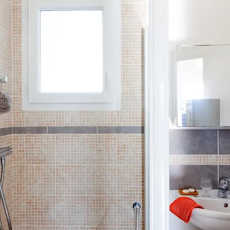 La Salamandre: Beachside For Couples & Families In Saint-marc-sur-mer Holiday home *